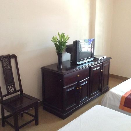 Phuong Dong Hotel Hanoi Exteriör bild